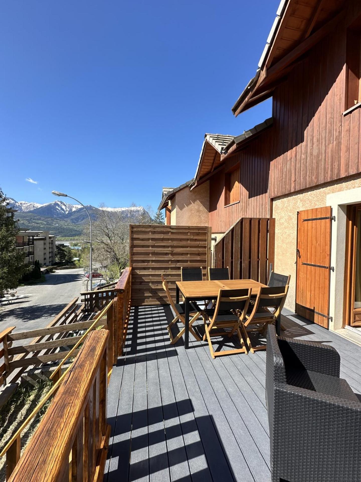 T3 Au Plan D'Eau D'Embrun Avec Garage Et Terrasse Apartment Exterior foto